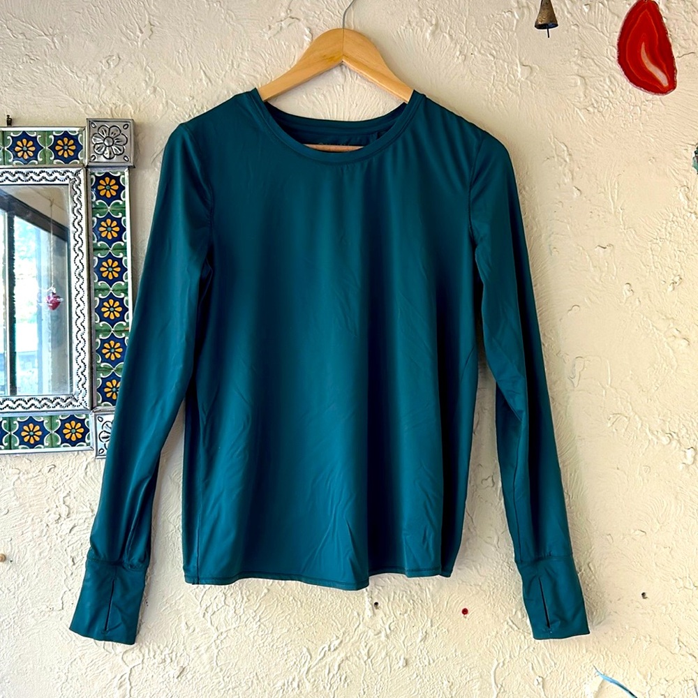 Athleta Long Sleeved Wrap Top size Medium